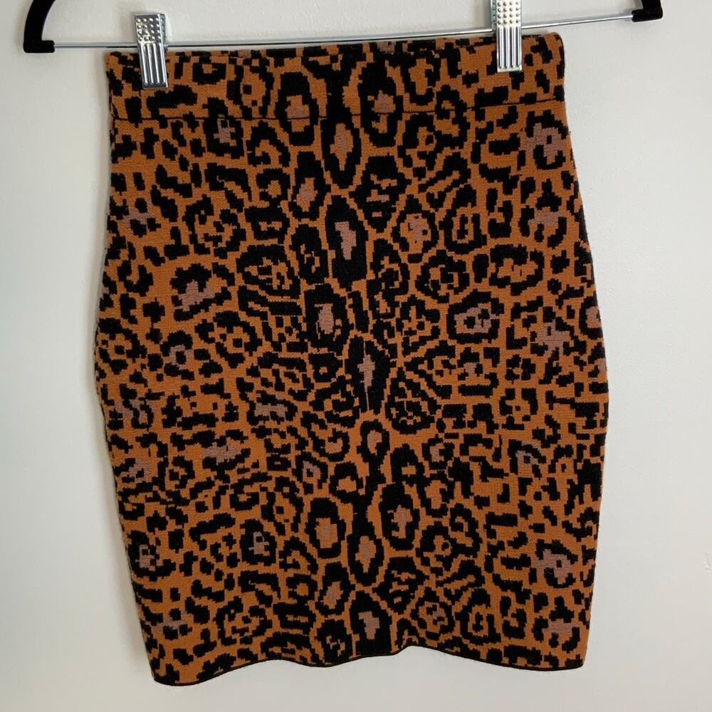 House of Harlow 1960 x Revolve Safari Skirt‎ size XS